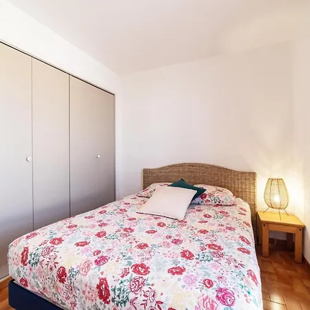 Echarou Le Bruit Des Vagues *